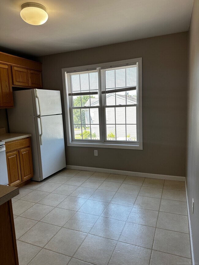 Photo - 44 Taft Pointe Unit 3