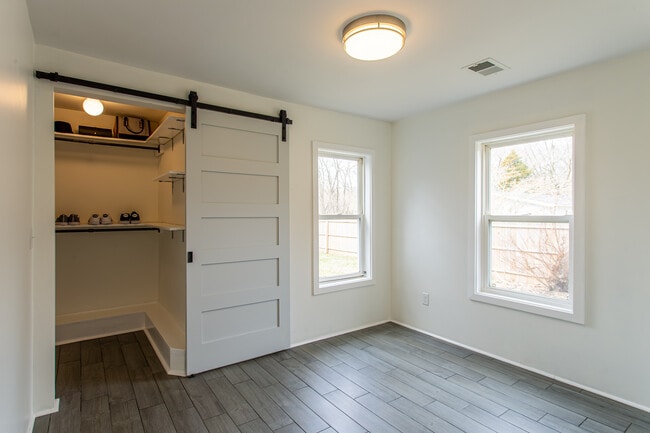 Photo - 12956 Portage Road