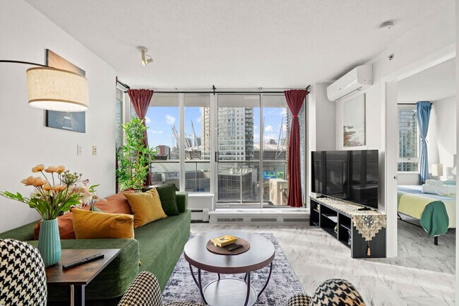 Photo - 689 Expo Blvd Unit SI ID1570104P