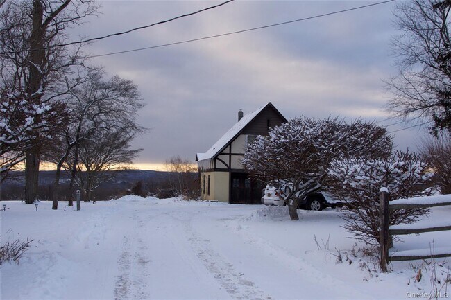 Photo - 249 Starr Ridge Rd