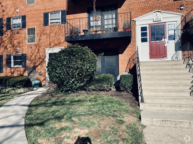 Building Photo - 434 N Armistead St Unit T3 Rental