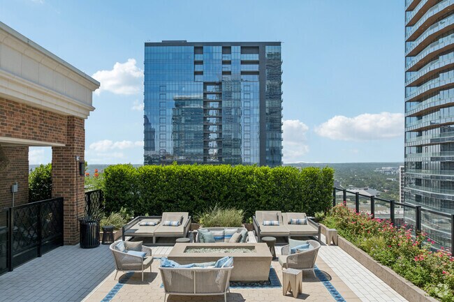 Rooftop Fire Pit Lounge Area