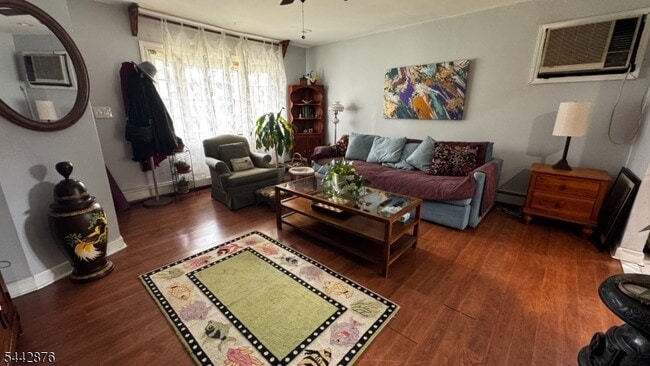 Photo - 73 Hagaman St
