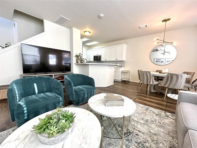 Photo - 75 Blue Creek Pl