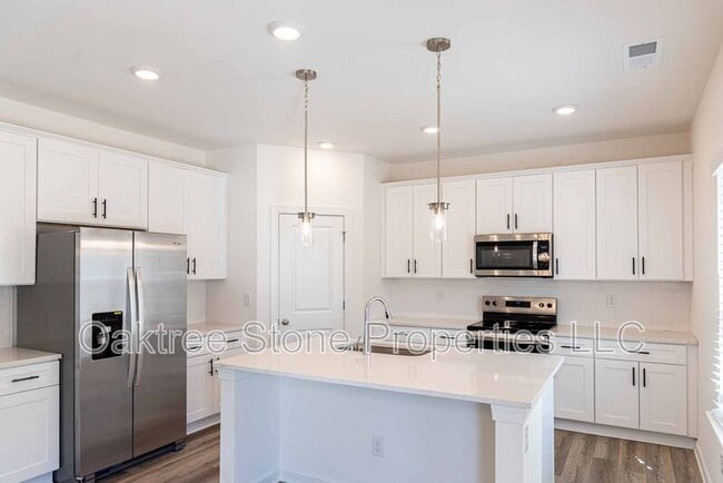 Photo - 3378 Skyland Dr