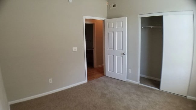 Photo - Waterchase Apartment Homes