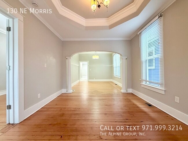 Photo - 130 NE Morris-