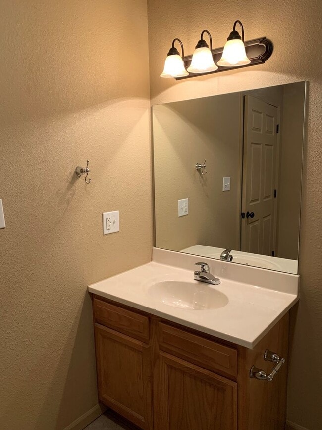 Photo - 20920 Humanity Ln Unit A