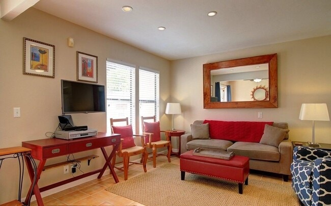 Building Photo - 4770 Whitesburg Dr