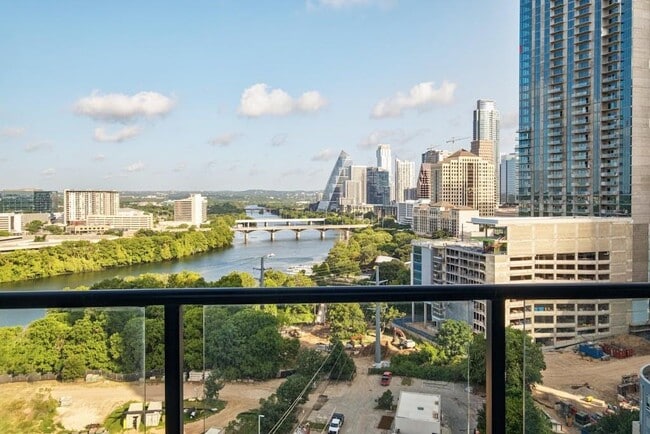 Photo - 70 Rainey St Unit 1306