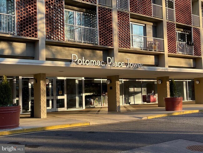 Photo - 800 4th St SW Unit N103