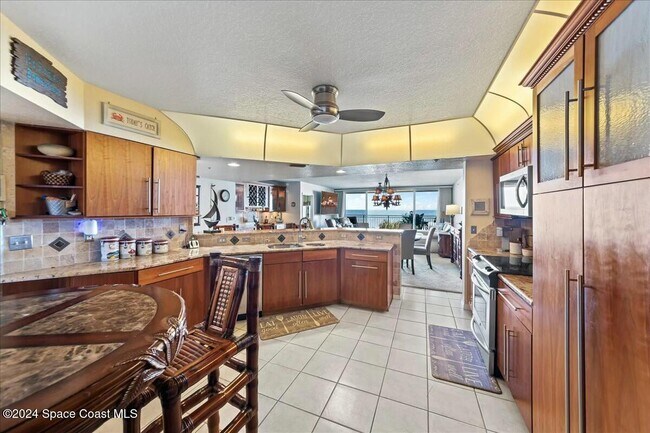 Photo - 925 N Hwy A1A