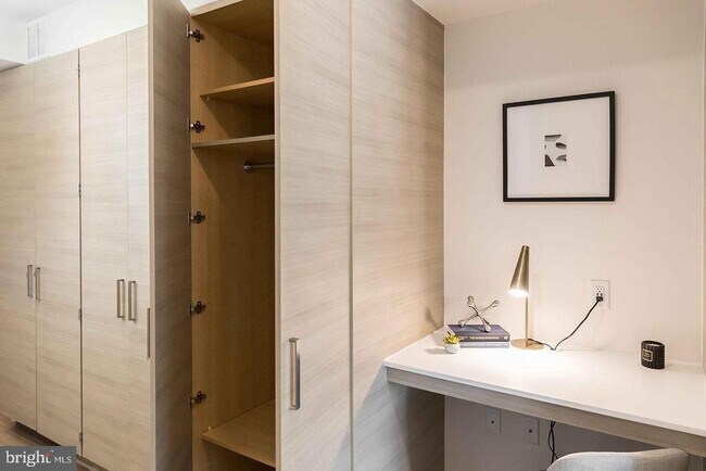 Photo - 1550-1511 11th St NW Unidad 205