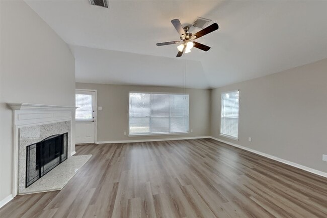 Photo - 2114 Blossom Creek Dr