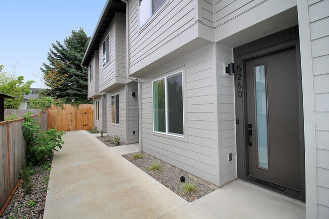 Photo - 5258-5264 NE 15th Ave Unit 5264