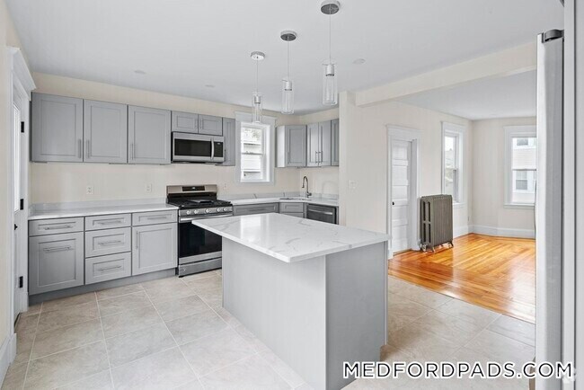 Building Photo - 57 Yale St Unit SF Rental