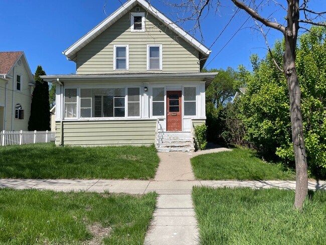 Building Photo - Partially Furnished 3-Bedroom Home in North Fargo – Short-Term 3-Month Lease Available!