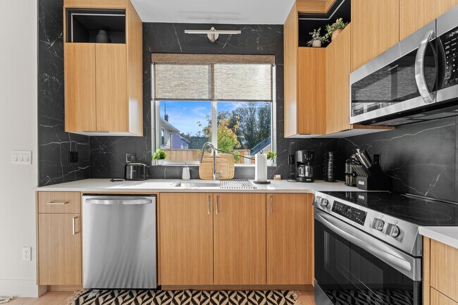 Photo - 5175 SE 28th Ave