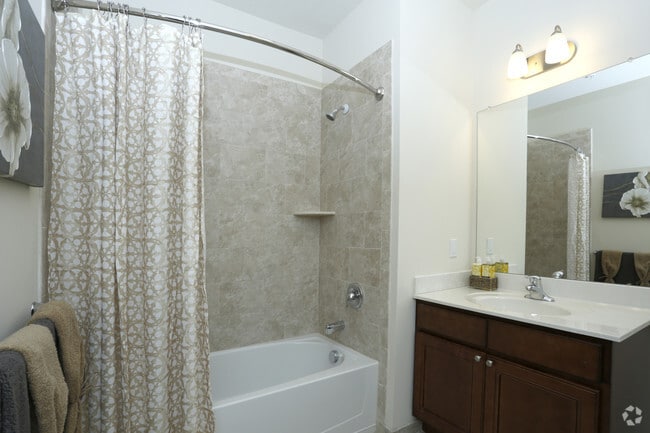 Two Bedroom - First Bathroom - Morgan's Bluff