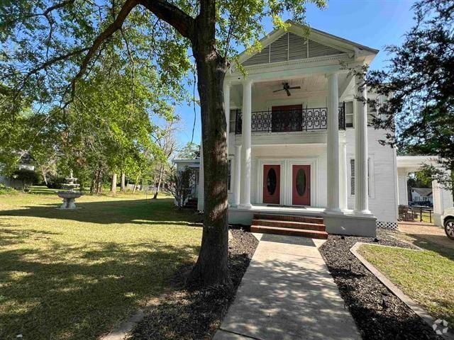 Building Photo - 305 W Main St Rental