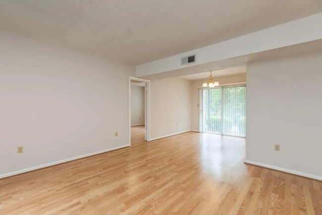 Photo - 104 Country Club Dr Unit 104