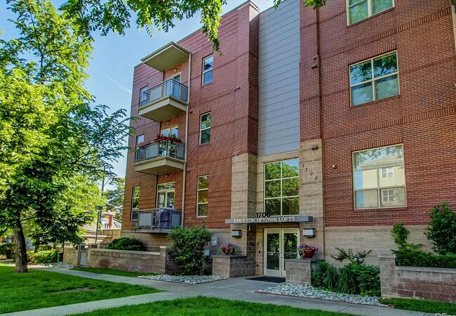 Building Photo - 1700 N Emerson St Unit 405