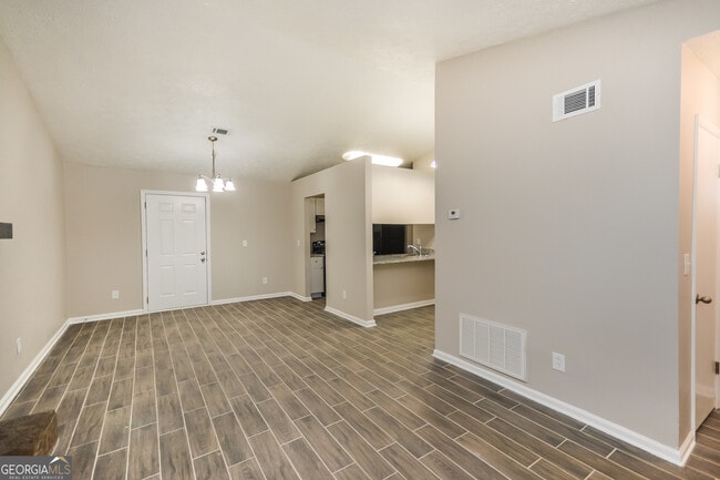 Photo - 6096 Creekford Dr