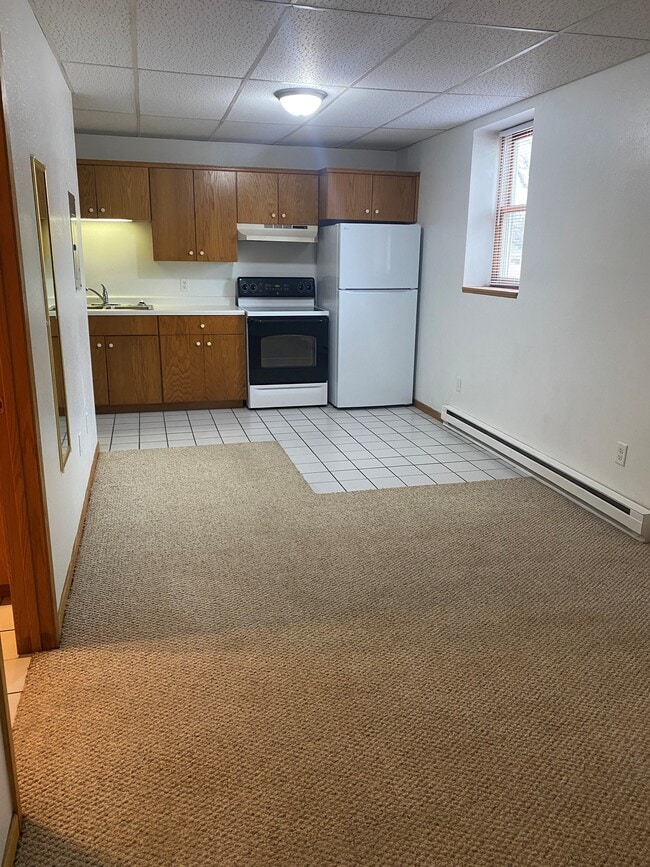 Building Photo - Hovda Apartments Unit 5
