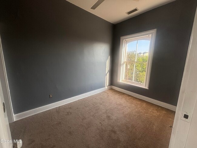 Photo - 17 Ash Grove Pl Unit 4