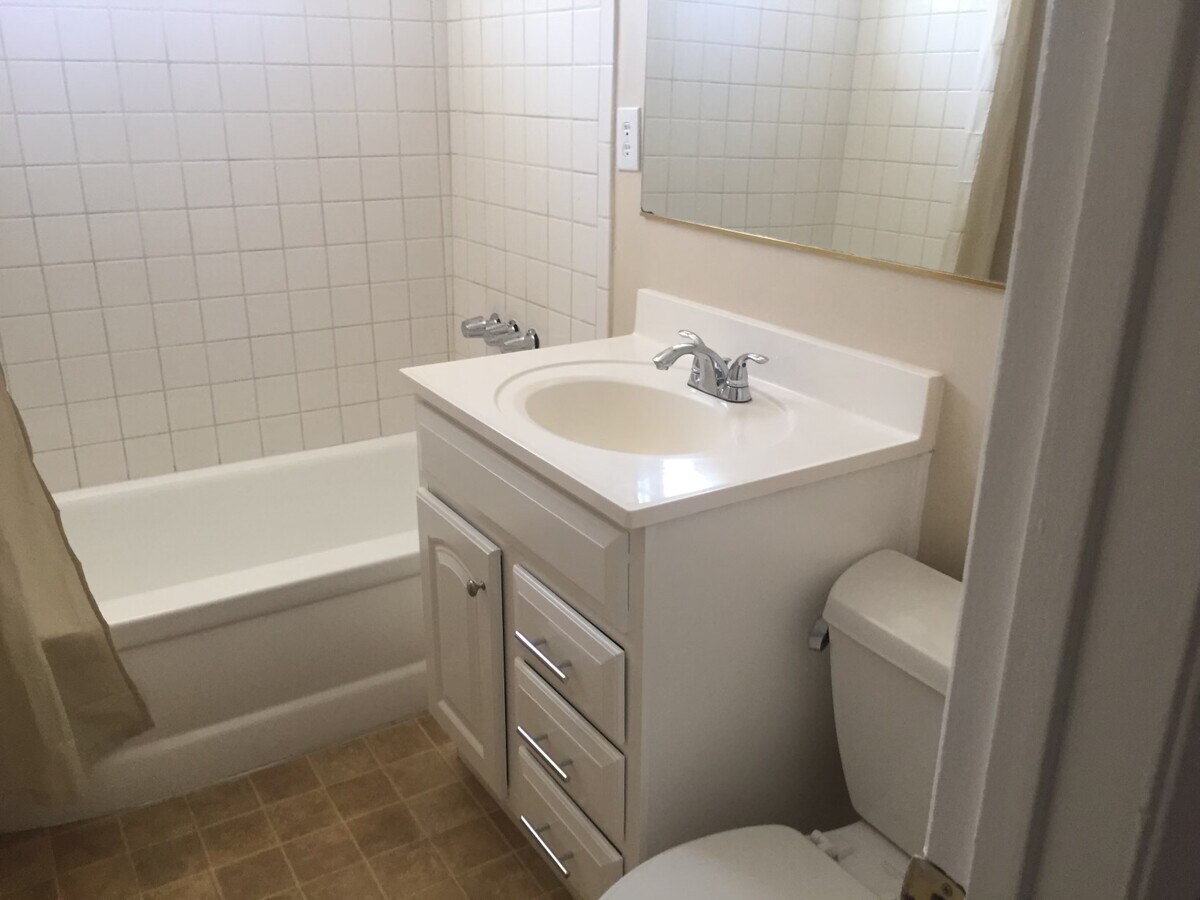 Photo - 630 Ridgeway Ln Unidad #1