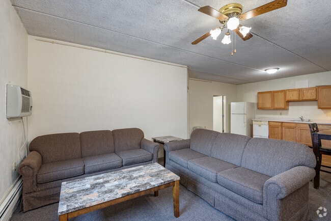 2BR, 2BA - 950SF - Parker Place Apartments