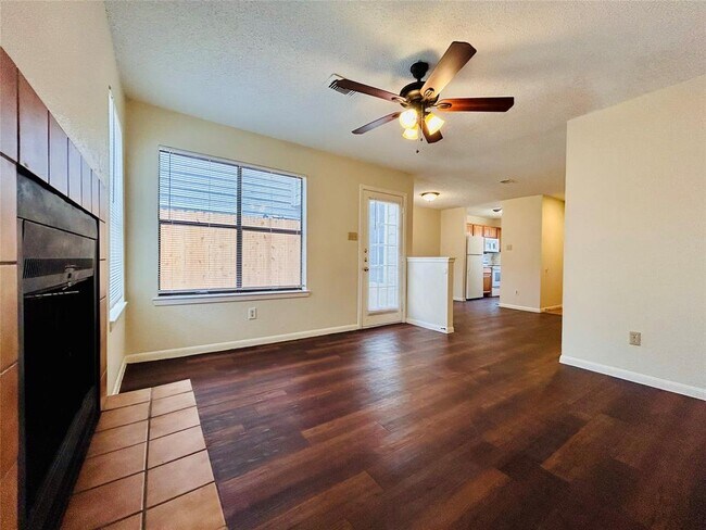 Photo - 8902 Schick Rd