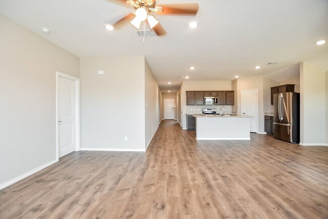 3012 Dexter Ct