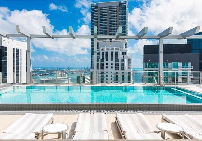 Building Photo - 1100 S Miami Ave Rental