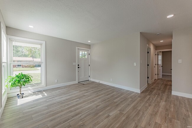Photo - 1719 Crystal Ct