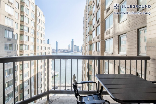 Photo - 606 1st Ave. Unit FL17-ID943