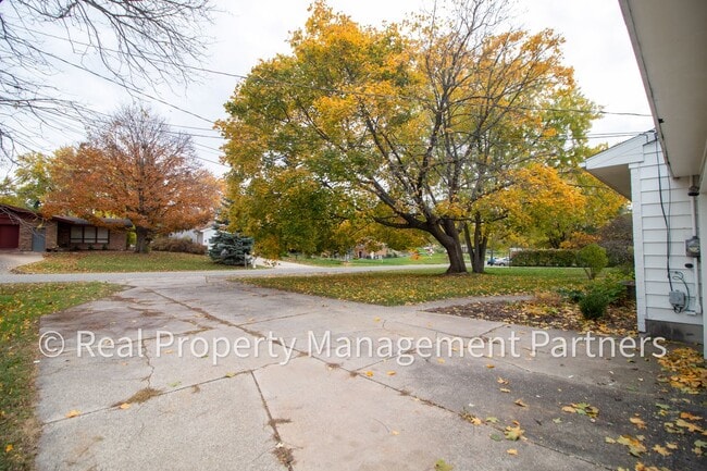 Photo - Fully Renovated 4 Bed, 2 Bath Home Near Br...