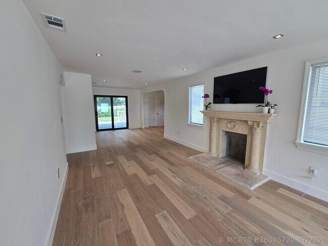 Photo - 3809 S Olive Ave