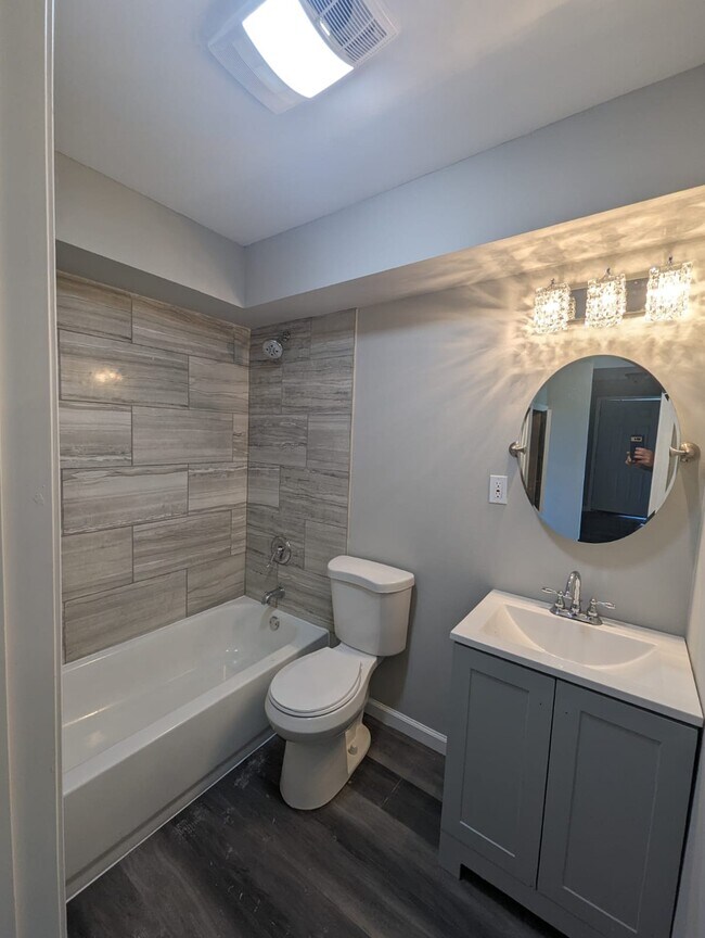 Photo - 209 River Oaks Dr