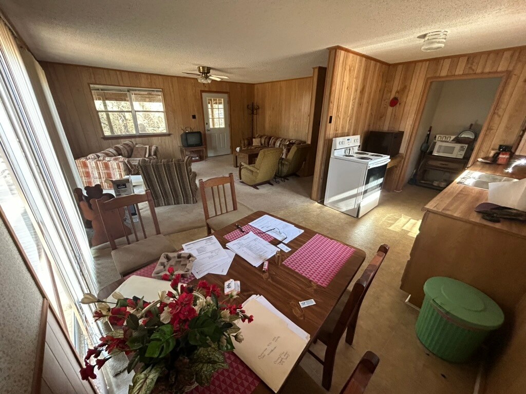 Photo - 209 Shadybrook Dr