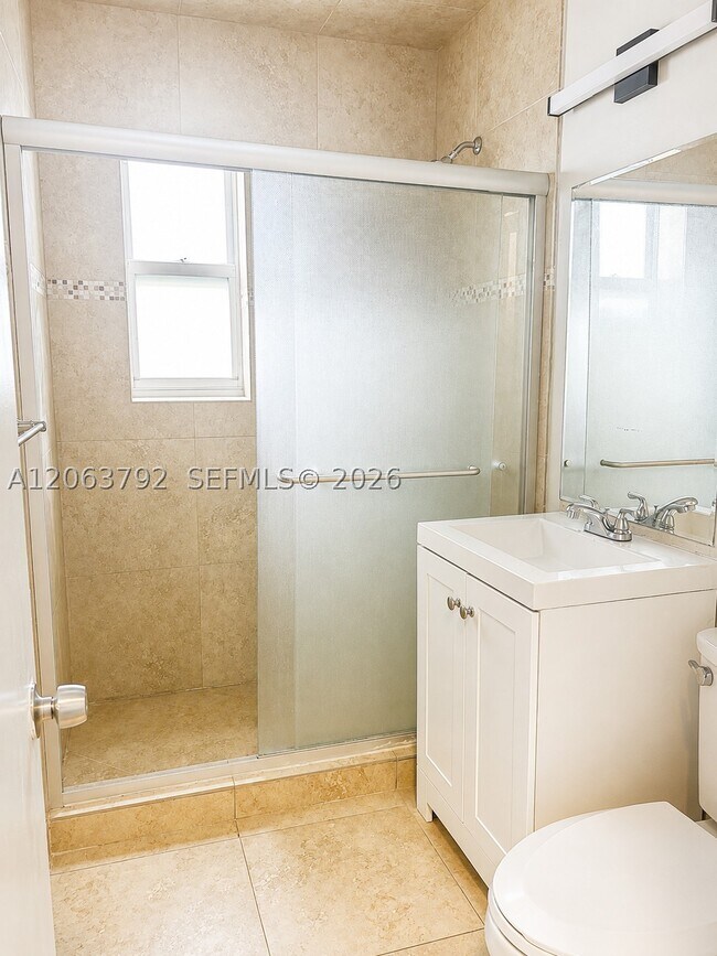 Photo - 7430 Carlyle Ave Unit 4