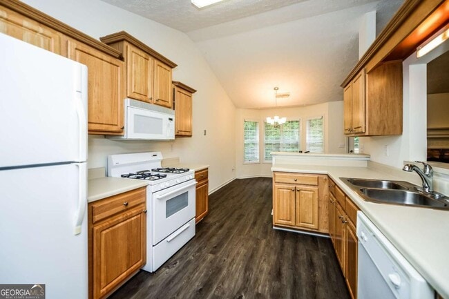 Photo - 805 Lewis Ridge Cir