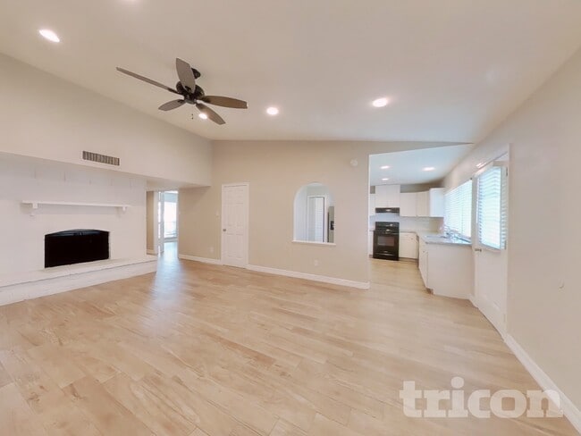 Photo - 6127 Larchbrook Dr