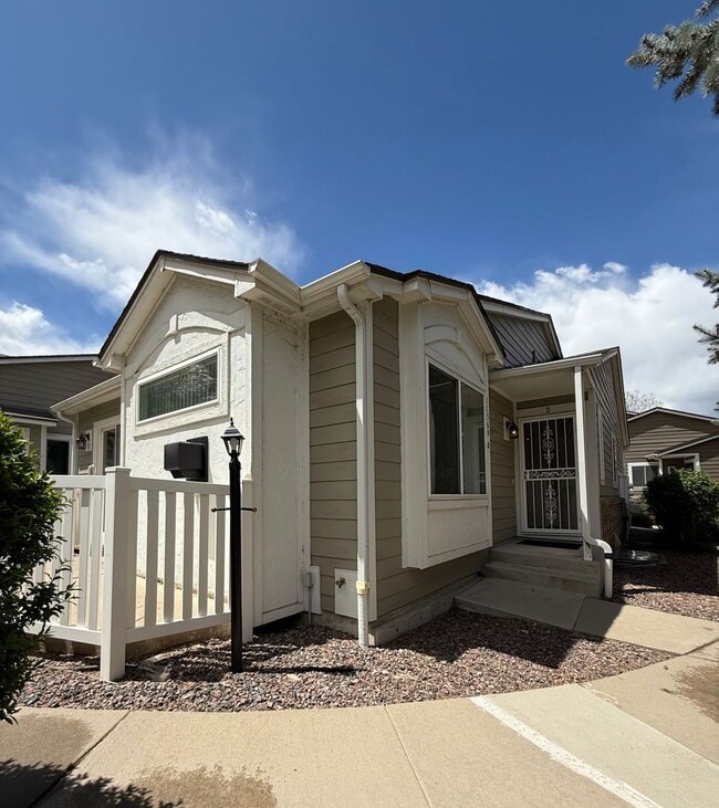 Charming 2 Bed, 2 Bath Home for Rent in We... - Charming 2 Bed, 2 Bath Home for Rent in We...