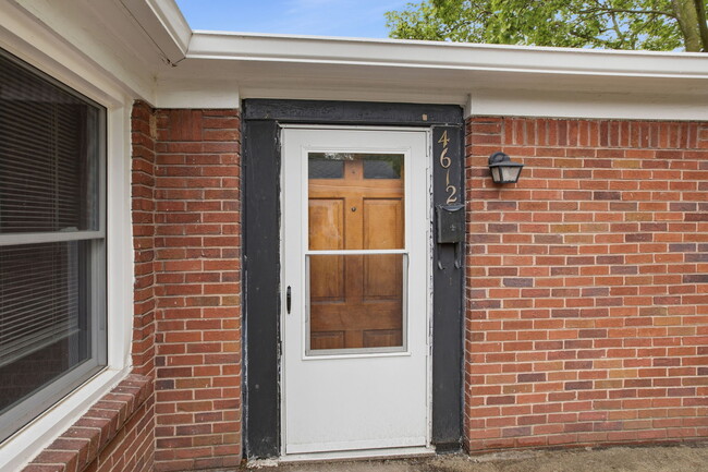 Photo - 4612 Rookwood Ave