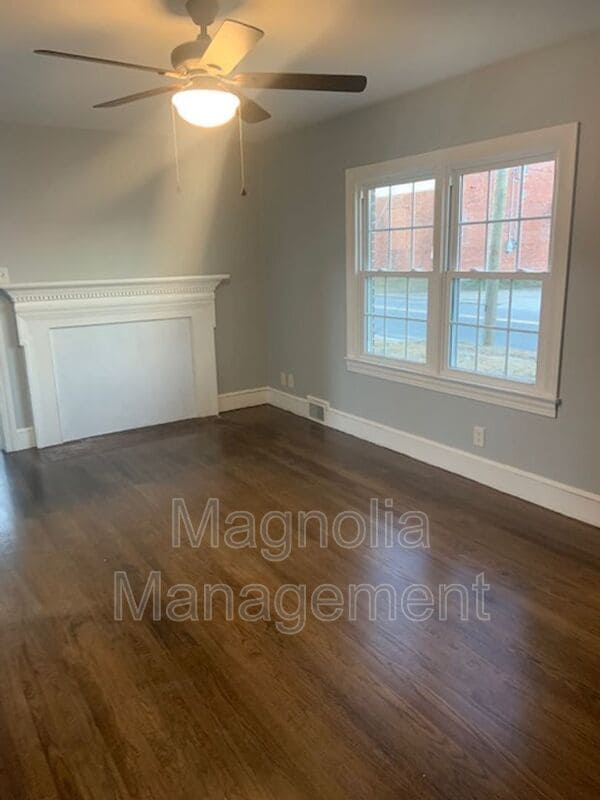 Photo - 1027 S William St