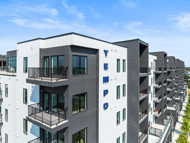 Photo - Tempo at White Oak