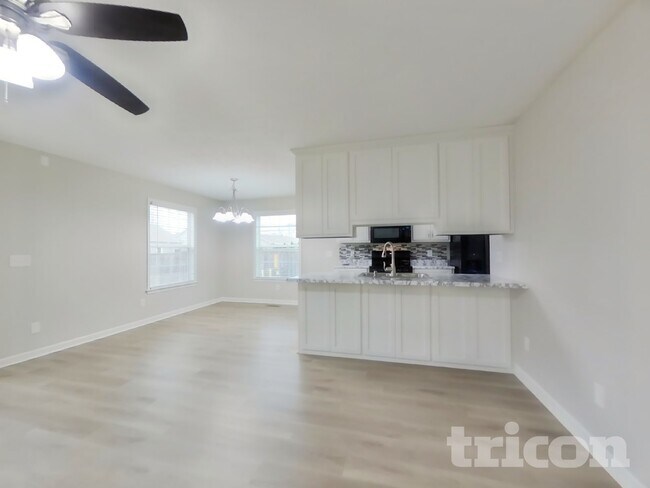 Photo - 1820 Elizabeth Ln