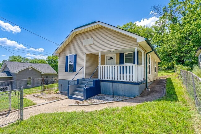 Photo - 2123 Vermont Ave