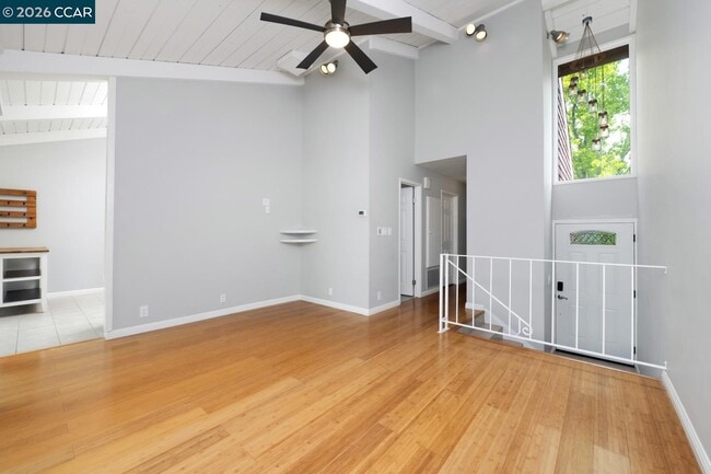 Photo - 238 Thistle Cir